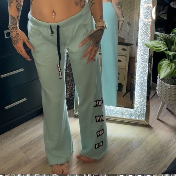 Victoria’s Secret PINK Boyfriend Sweatpants - Picture 2 of 4